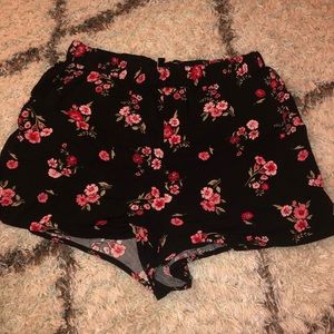 H&M floral shorts